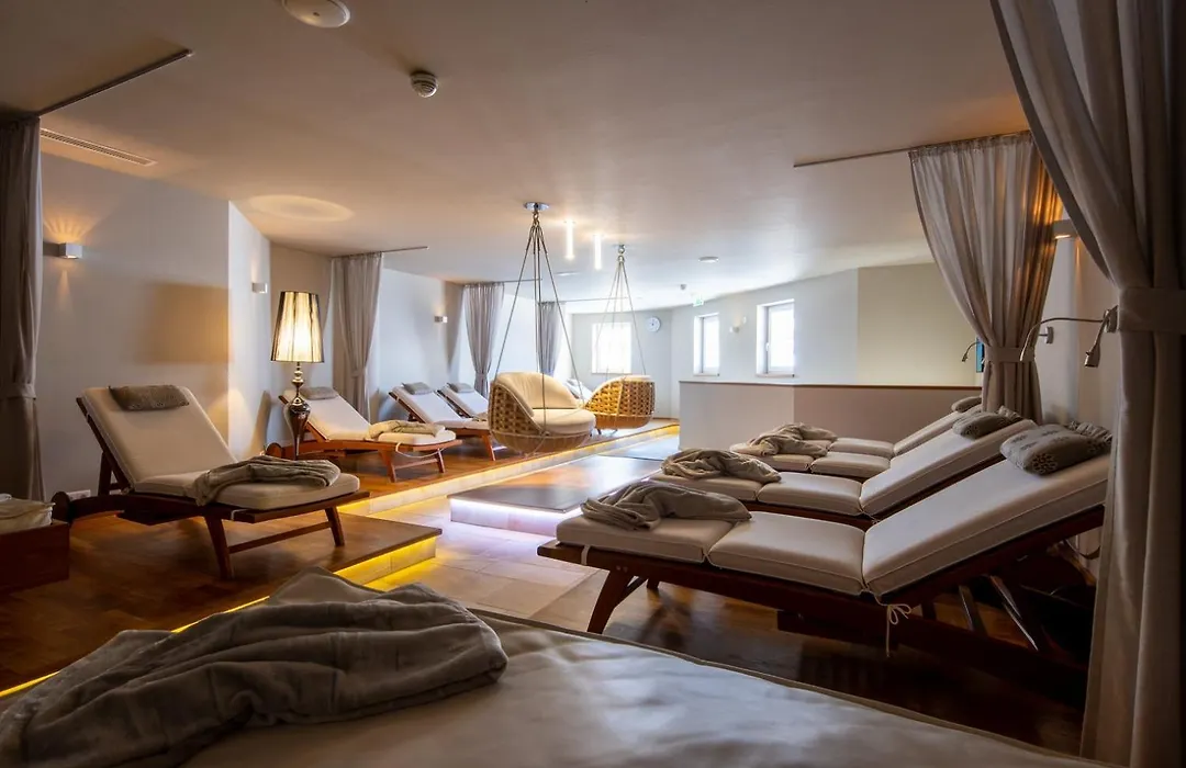 Superior Hotel Edelweiss-1